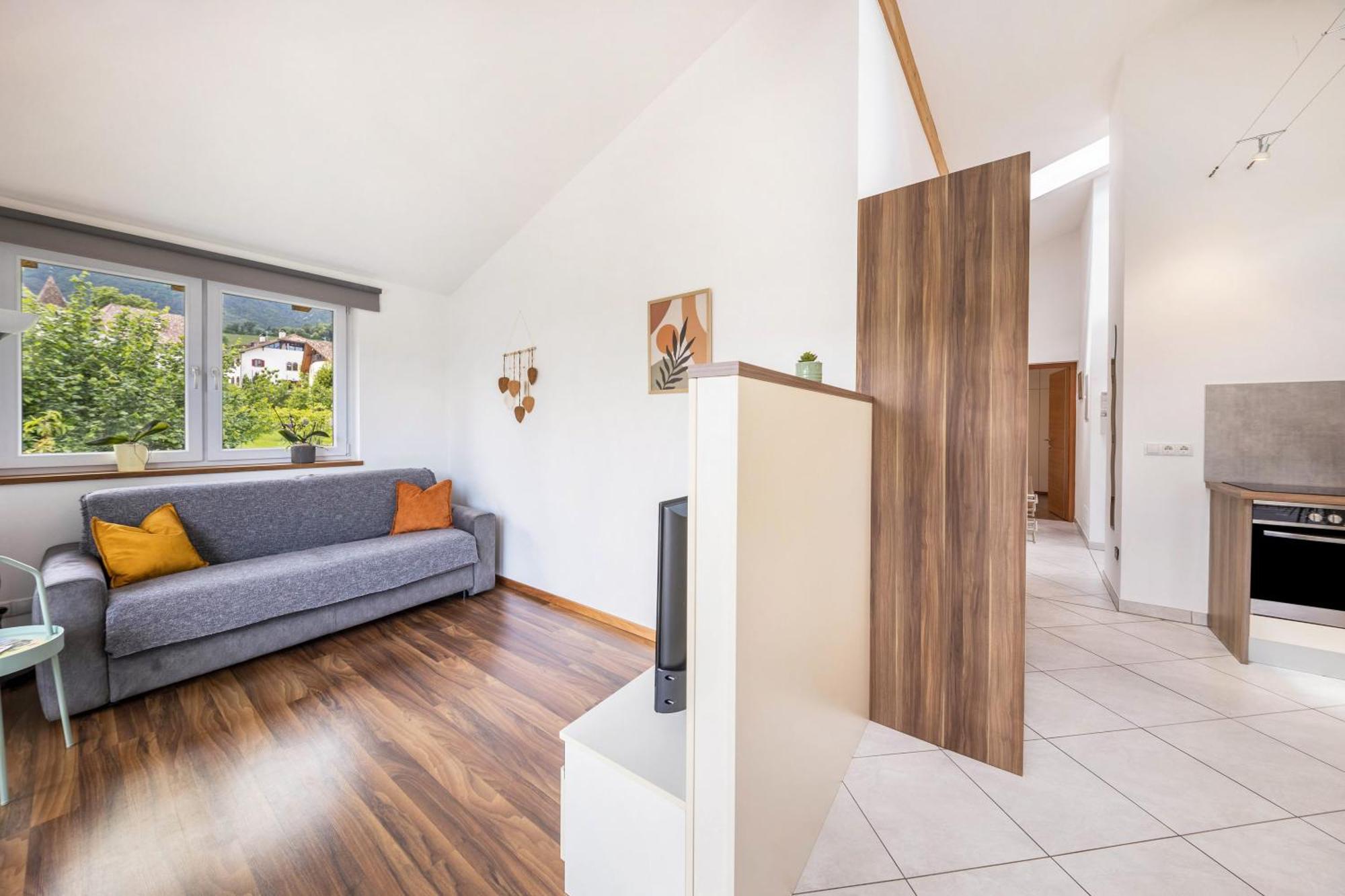 Angerblick Apartment 阿皮亚诺苏拉斯特拉达 外观 照片