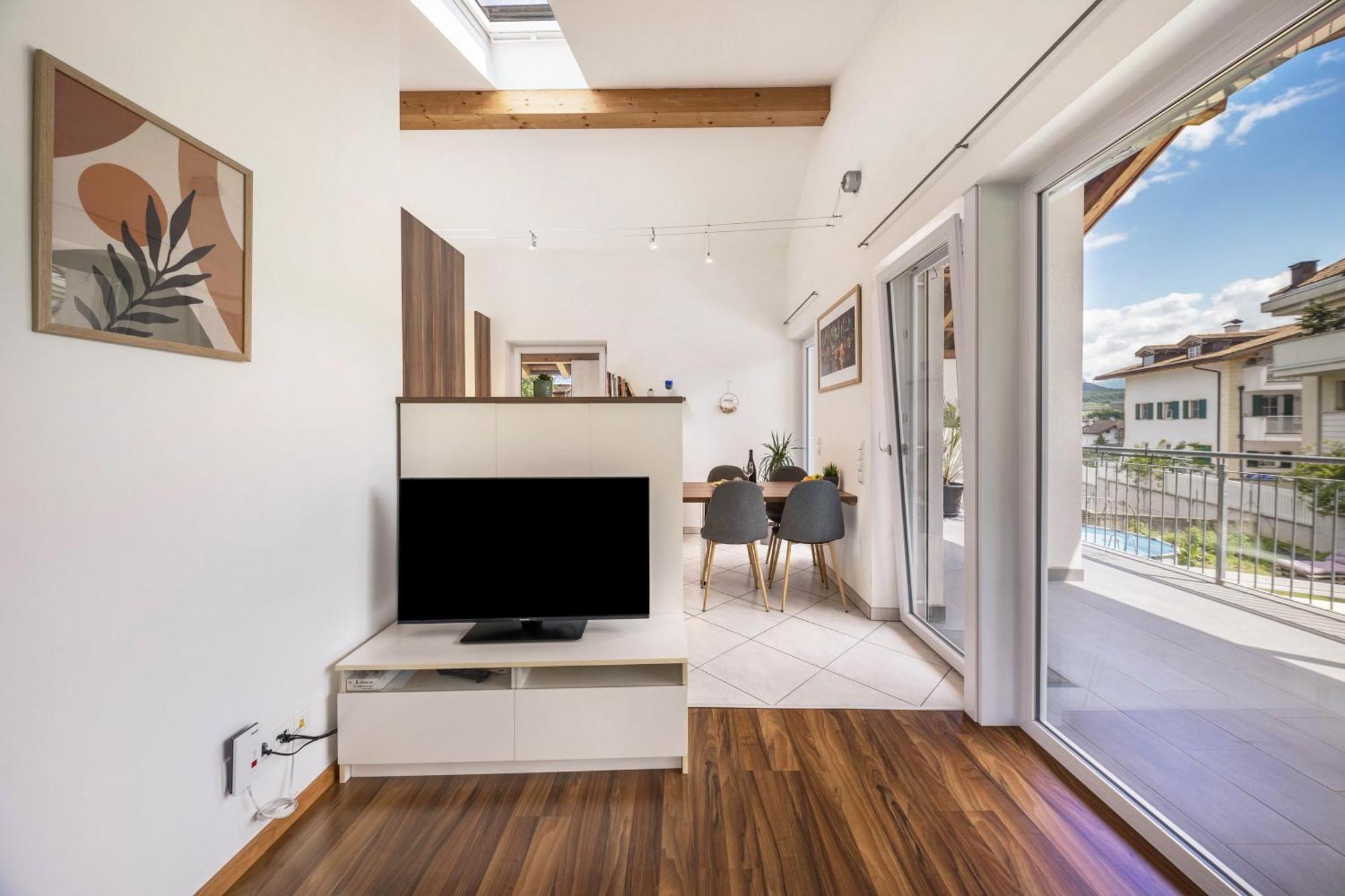 Angerblick Apartment 阿皮亚诺苏拉斯特拉达 外观 照片